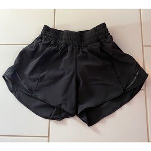 Lululemon Women “Hotty Hot Short”